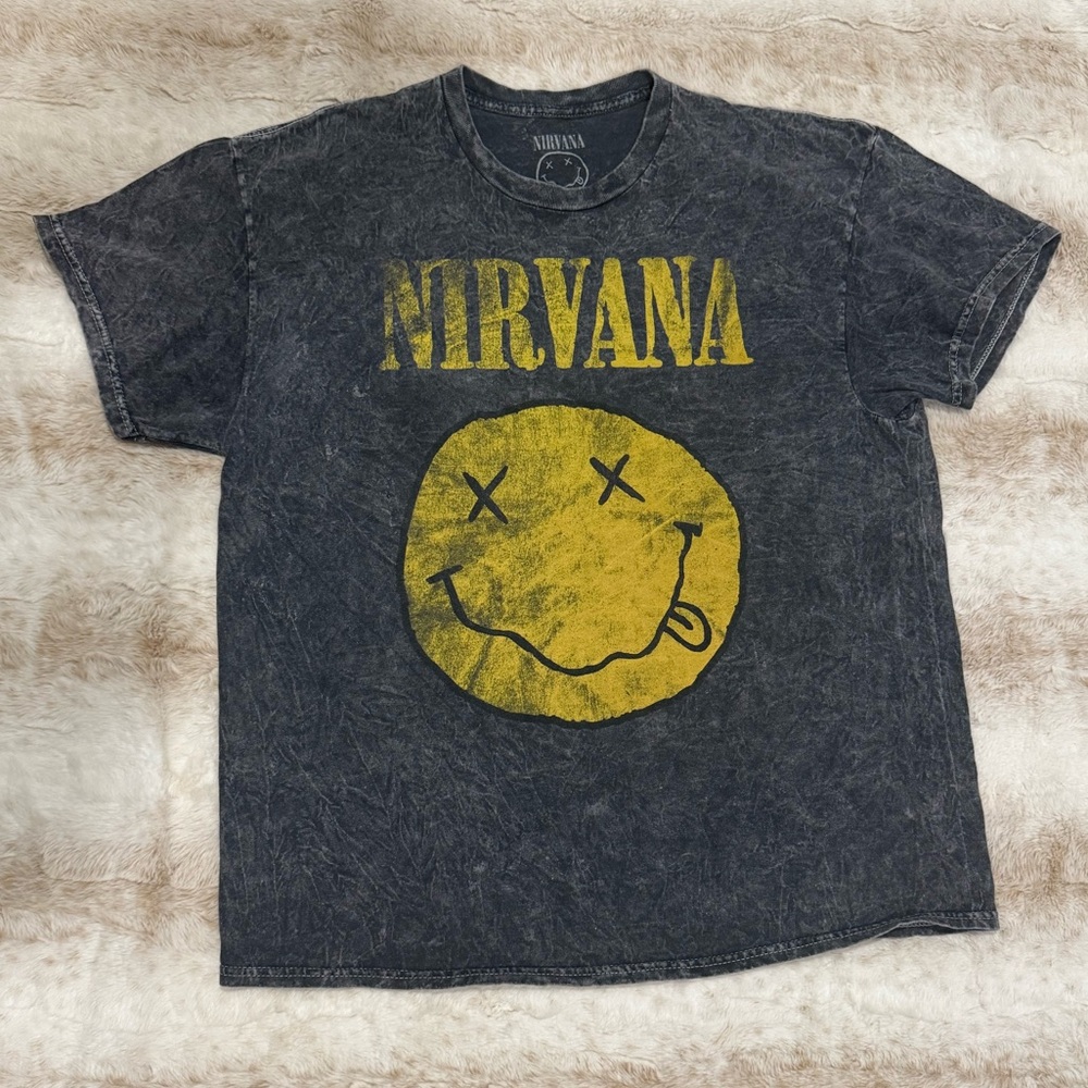 NIRVANA Graphic Tee